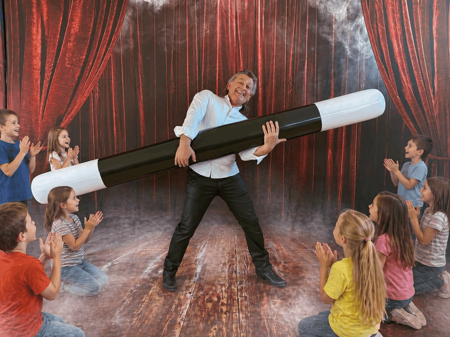 Alphonse dans un spectacle de magie interactif pour enfants