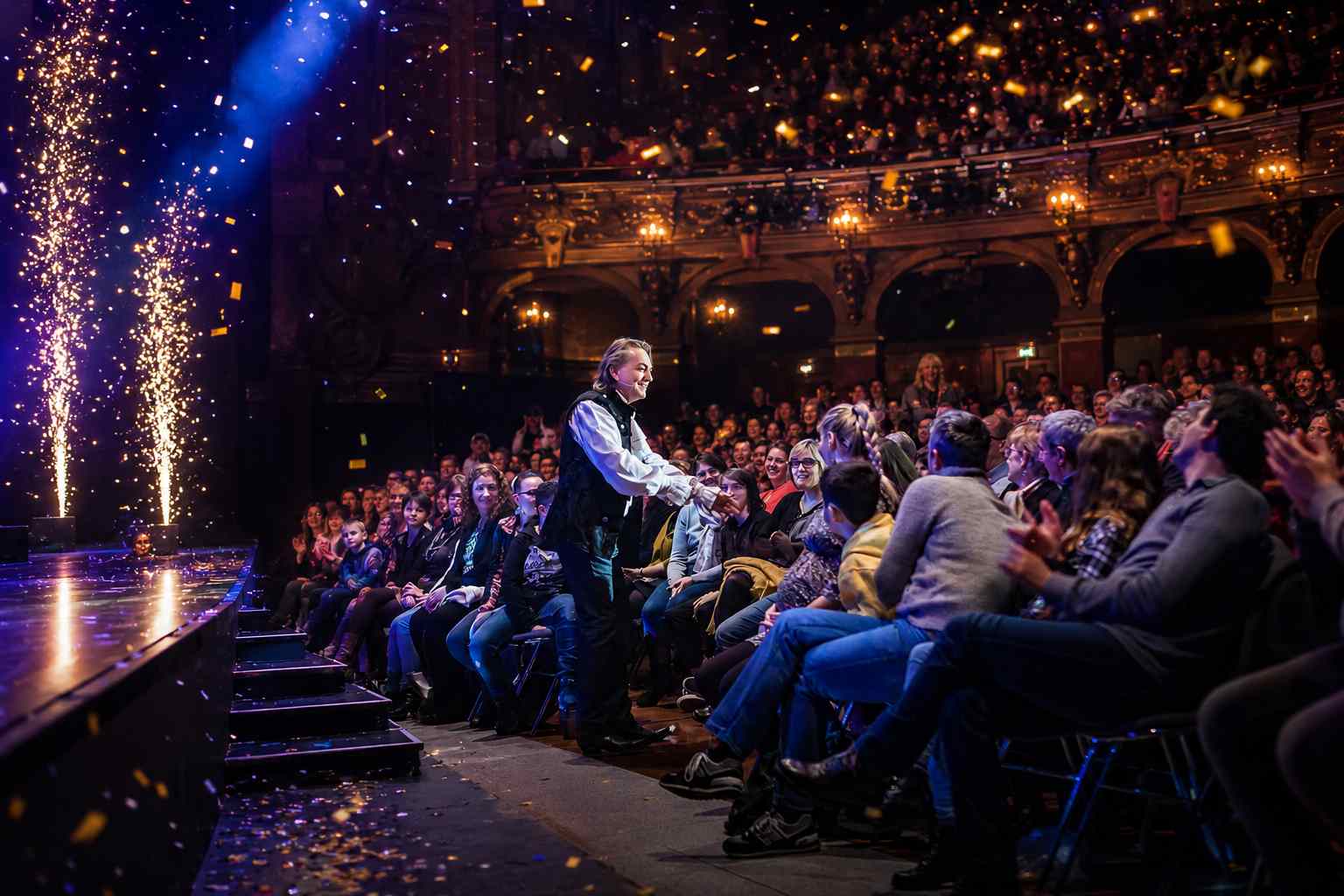 Le public réuni pour un moment de spectacle et de partage
